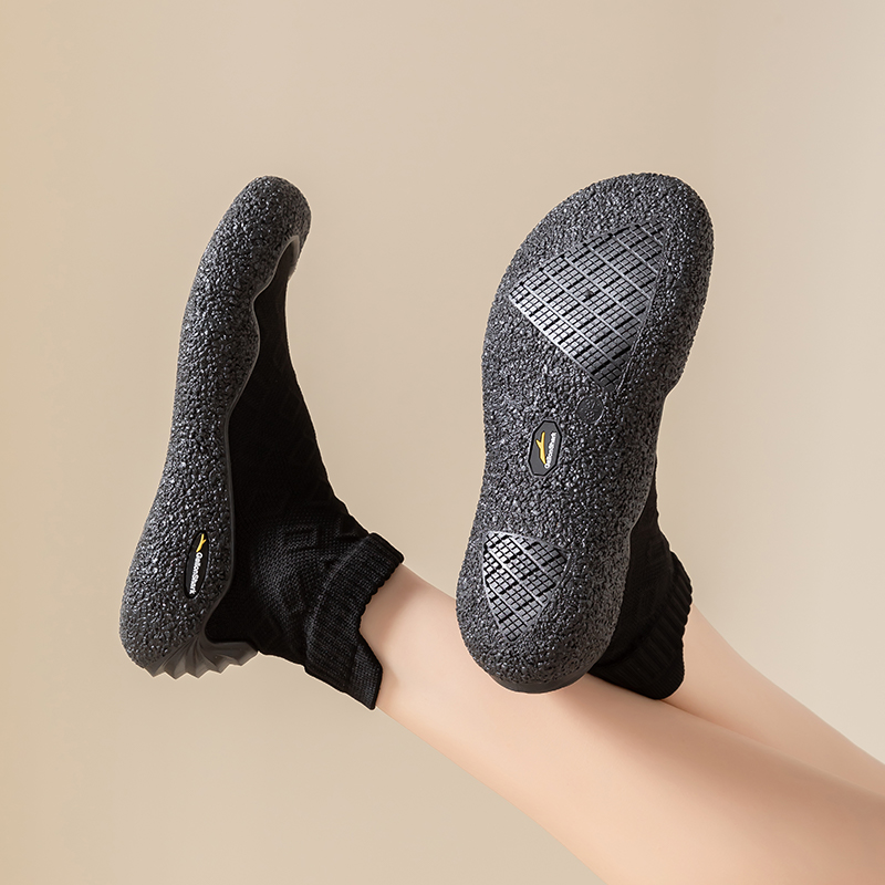GallonShark Lightweight Barefo - Pilates Yoga Studio recension och pris